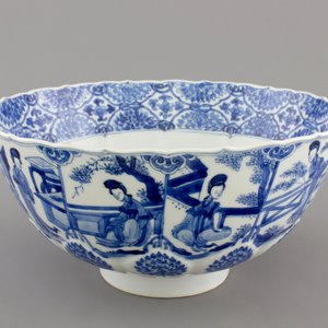 An attractive blue and white Chinese porcelain bowl with Long Elizas, Kangxi, ca. 1700 — photo 1