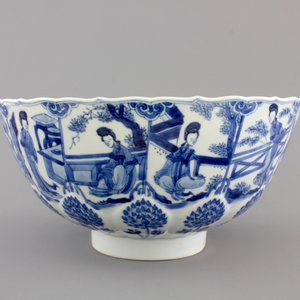 An attractive blue and white Chinese porcelain bowl with Long Elizas, Kangxi, ca. 1700 — photo 2