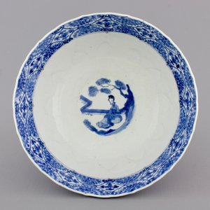 An attractive blue and white Chinese porcelain bowl with Long Elizas, Kangxi, ca. 1700 — photo 6