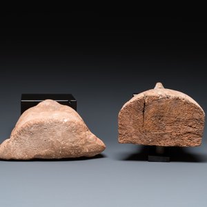 An Egyptian wooden sarcophagus mask and a sandstone head, Late period and Saite period — 照片 6
