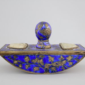 An enameled bronze and inset jade writing set, 19th C. — photo 4