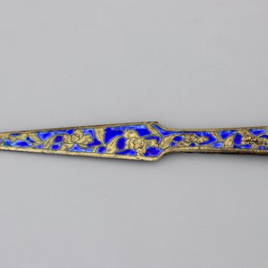 An enameled bronze and inset jade writing set, 19th C. — photo 10