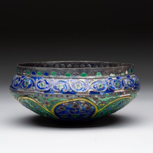 An enamelled silver bowl with floral design, probably Kashmir, India, 19th C. — 照片 4