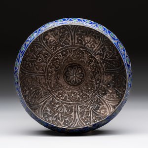 An enamelled silver bowl with floral design, probably Kashmir, India, 19th C. — 照片 5