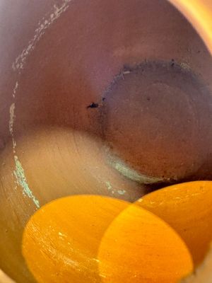 An English 4-piece engine-turned redware tea service, pseudo-Chinese marks, 2nd half 18th C. — foto 18