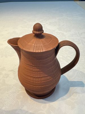 An English 4-piece engine-turned redware tea service, pseudo-Chinese marks, 2nd half 18th C. — foto 26