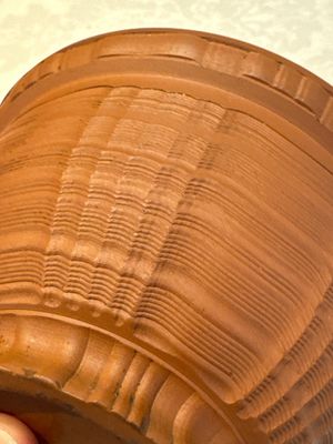 An English 4-piece engine-turned redware tea service, pseudo-Chinese marks, 2nd half 18th C. — foto 52