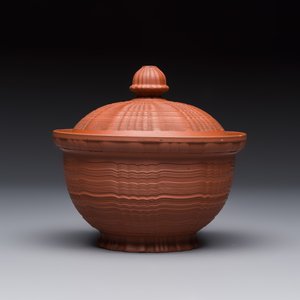 An English 4-piece engine-turned redware tea service, pseudo-Chinese marks, 2nd half 18th C. — foto 5