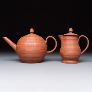 An English 4-piece engine-turned redware tea service, pseudo-Chinese marks, 2nd half 18th C. — foto 10