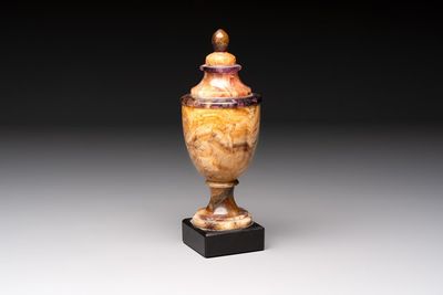 An English Blue John urn on black marble base, ca. 1900