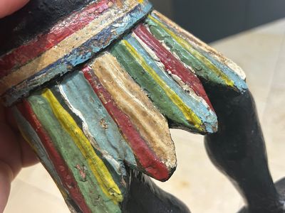 An English polychromed wood sculpture of a pipe-smoking Indian from a tobacco store, 18th C. — photo 7