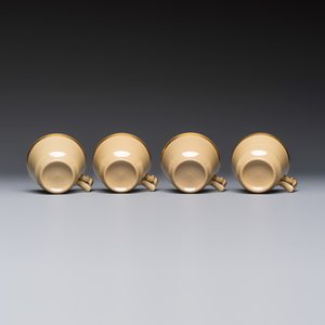 A 24-piece English Spode mocha-ground and gilt coffee and tea service, 19th C. — photo 7