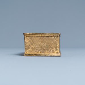 An engraved gilded copper travel inkwell with secret compartment, 17th C. — 照片 6