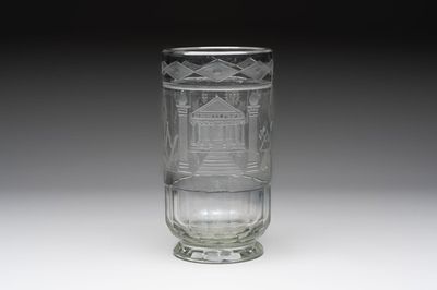 An engraved 'masonic' glass vase, freemasonry, 19/20th C.