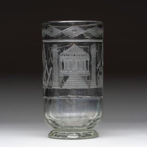 An engraved 'masonic' glass vase, freemasonry, 19/20th C. — 照片 2