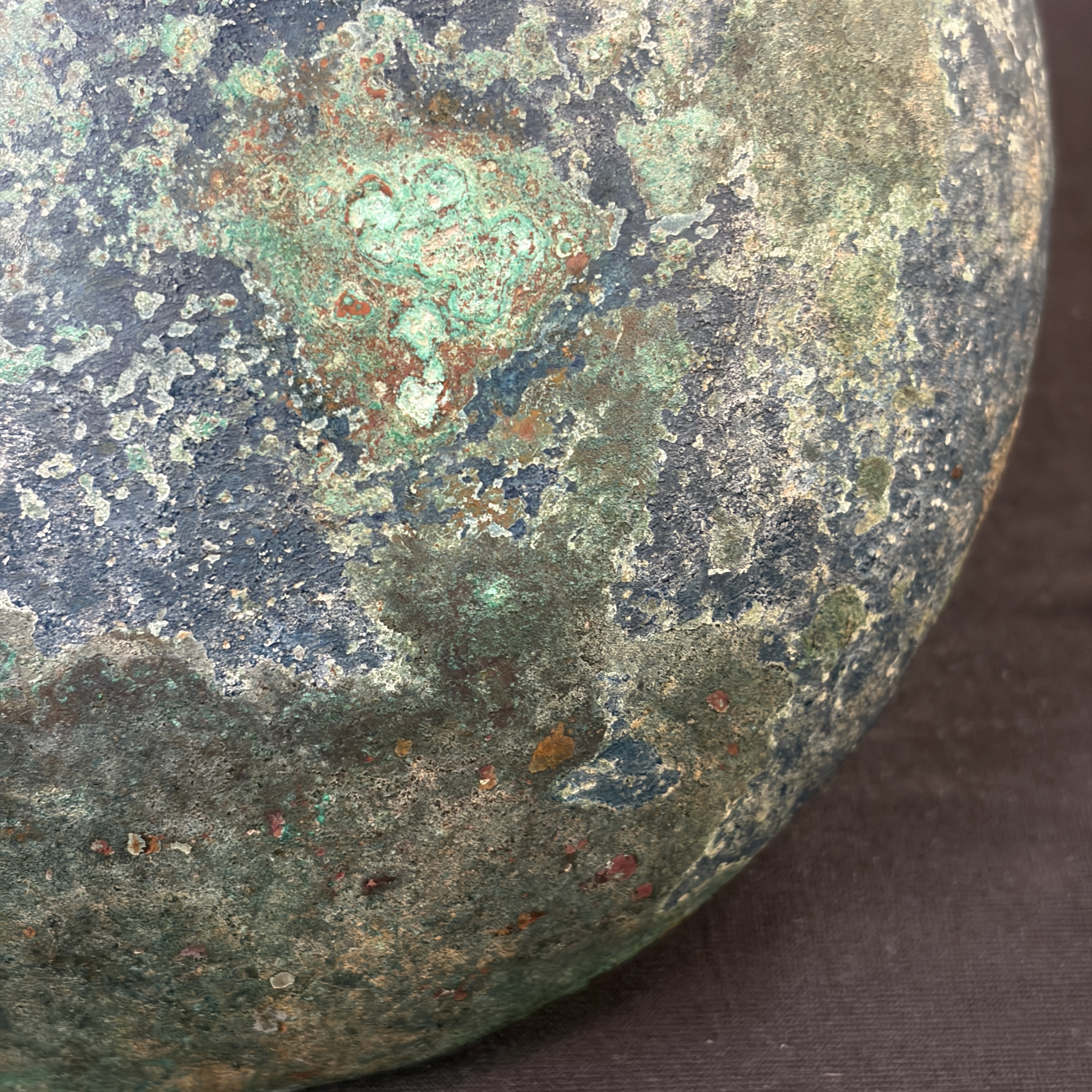 An Etruscan bronze shallow bowl — photo 12