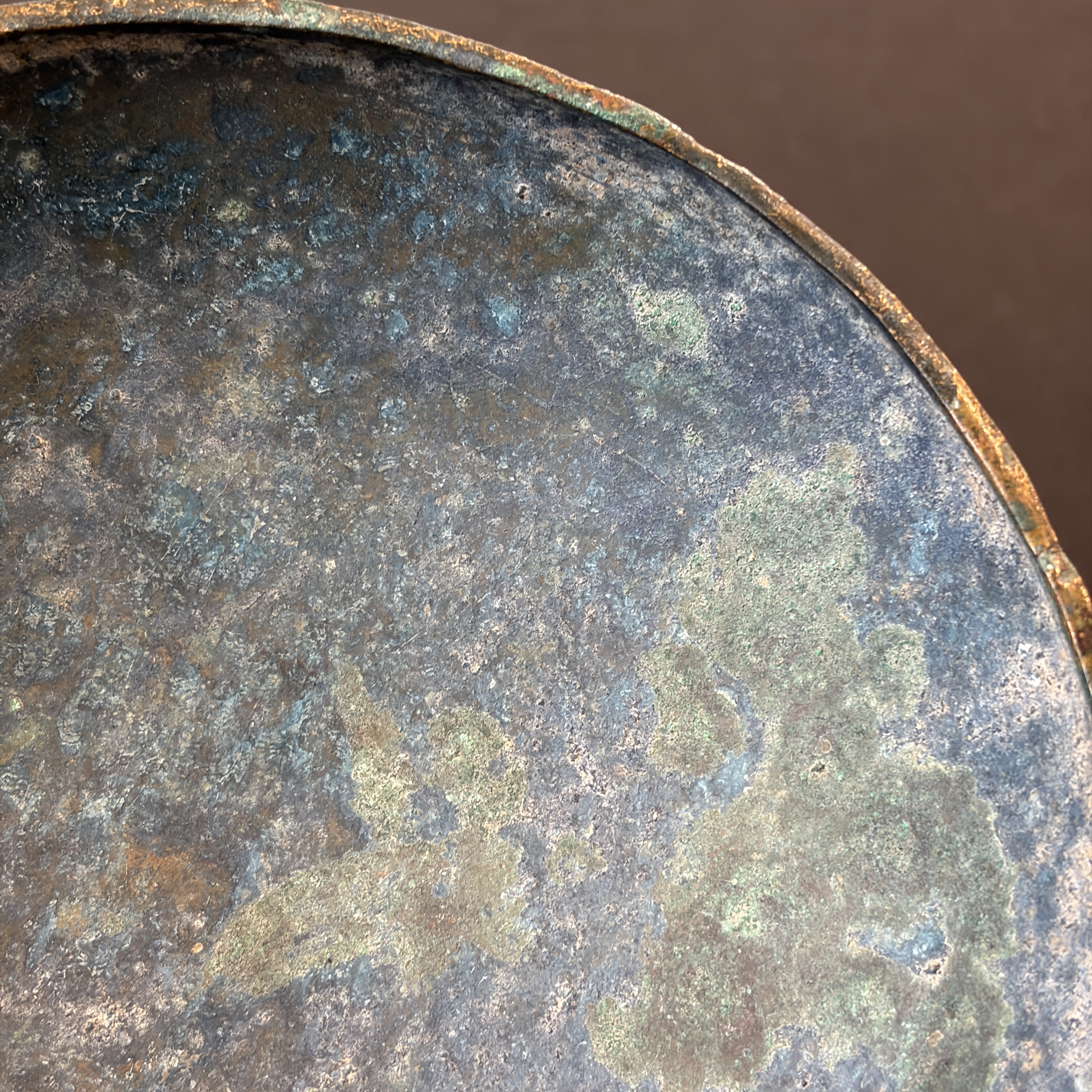 An Etruscan bronze shallow bowl — photo 3
