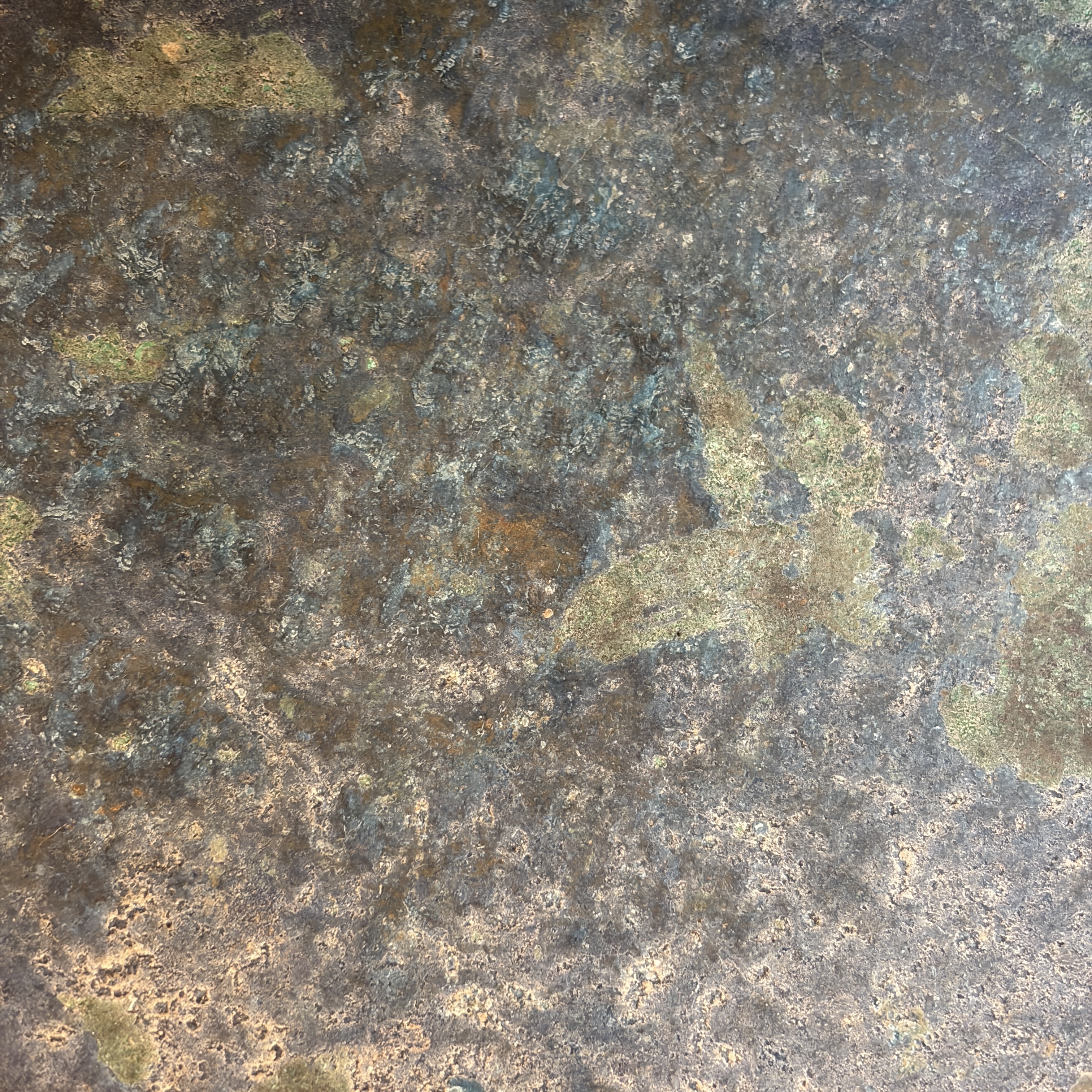 An Etruscan bronze shallow bowl — photo 4