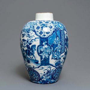 An exceptional and large Dutch Delft blue and white chinoiserie vase, 17/18th C. — photo 8