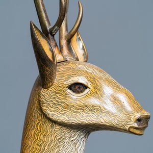 An exceptional and large pair of Chinese cloisonné models of deer, Qianlong/Jiaqing — 照片 12