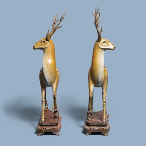 An exceptional and large pair of Chinese cloisonné models of deer, Qianlong/Jiaqing — 照片 3
