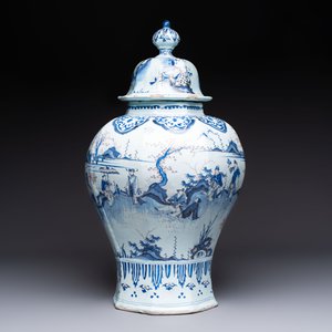 An exceptional blue, white and manganese Dutch Delft Transitional style chinoiserie vase and cover, 17th C. — photo 3
