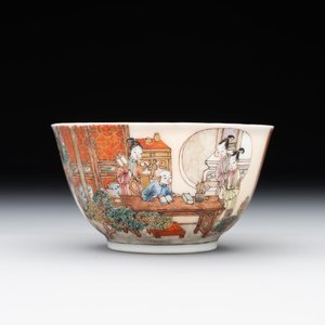 An exceptional Chinese famille rose semi-eggshell porcelain cup and saucer with fine figural design, Yongzheng — foto 4