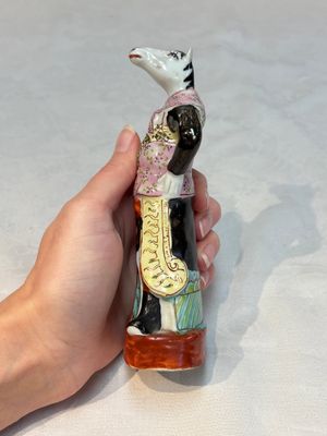 An exceptional complete set of twelve Chinese famille rose zodiac figures, Ge Yi Tai Zao 戈益泰造 marks, Republic — 照片 20
