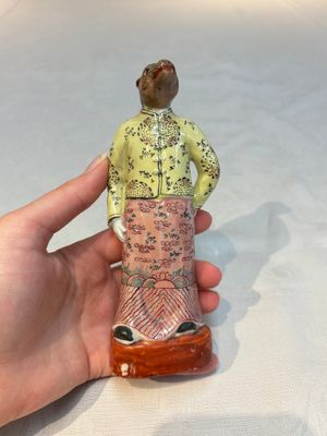 An exceptional complete set of twelve Chinese famille rose zodiac figures, Ge Yi Tai Zao 戈益泰造 marks, Republic — 照片 43