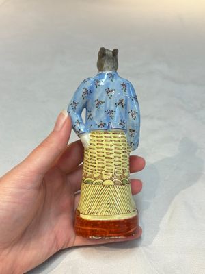 An exceptional complete set of twelve Chinese famille rose zodiac figures, Ge Yi Tai Zao 戈益泰造 marks, Republic — 照片 9