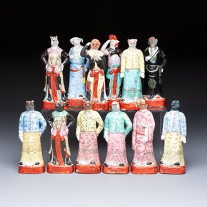 An exceptional complete set of twelve Chinese famille rose zodiac figures, Ge Yi Tai Zao 戈益泰造 marks, Republic — 照片 2