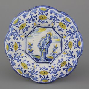 An exceptional Dutch Haarlem lobed dish, 17th C. — 照片 1