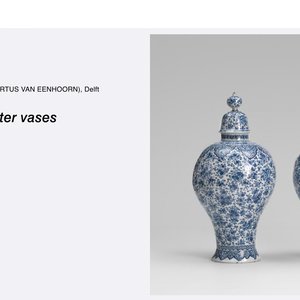 An exceptional large blue and white Dutch Delft garniture of three vases, late 17th/early 18th C. — 照片 9