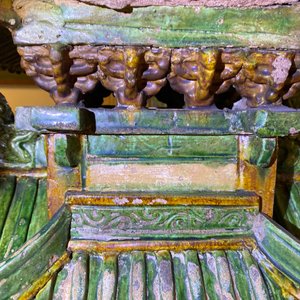 An exceptional large inscribed Chinese sancai-glazed pagoda, dated 1550, Ming — photo 42