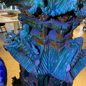An exceptional large inscribed Chinese sancai-glazed pagoda, dated 1550, Ming — photo 46
