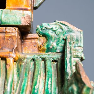 An exceptional large inscribed Chinese sancai-glazed pagoda, dated 1550, Ming — photo 7