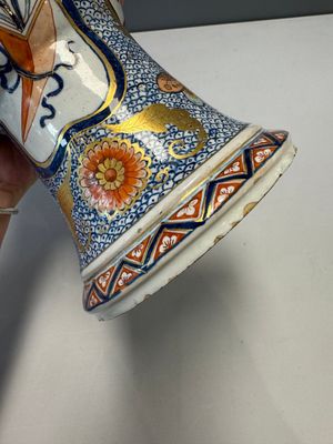 An exceptional polychrome Dutch Delft five-piece garniture in Chinese Kangxi style, first quarter 18th C. — photo 14