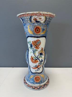 An exceptional polychrome Dutch Delft five-piece garniture in Chinese Kangxi style, first quarter 18th C. — photo 17
