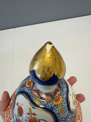 An exceptional polychrome Dutch Delft five-piece garniture in Chinese Kangxi style, first quarter 18th C. — photo 50