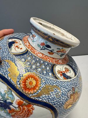 An exceptional polychrome Dutch Delft five-piece garniture in Chinese Kangxi style, first quarter 18th C. — photo 66