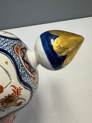 An exceptional polychrome Dutch Delft five-piece garniture in Chinese Kangxi style, first quarter 18th C. — photo 75