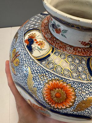 An exceptional polychrome Dutch Delft five-piece garniture in Chinese Kangxi style, first quarter 18th C. — photo 88