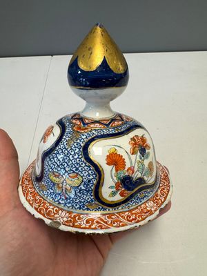 An exceptional polychrome Dutch Delft five-piece garniture in Chinese Kangxi style, first quarter 18th C. — photo 99