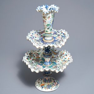 An exceptional three-piece Chinese famille rose epergne milieu-de-table, 19th C. — photo 1
