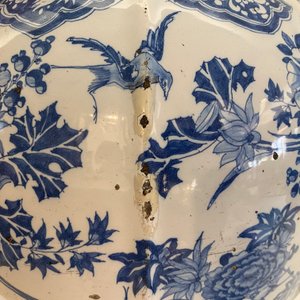 An exceptionally large blue and white baluster vase with naturalistic design, Delft or Frankfurt, late 17th C. — 照片 30