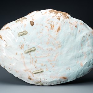 An exceptionally large blue and white shell-shaped dish, Rouen, France, 17th C. — 照片 2