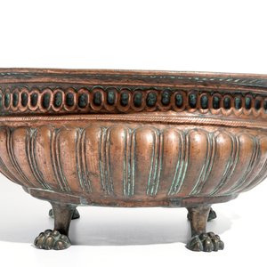 An exceptionally large brass jardiniere and two smaller ones, 17/18th C. — 照片 4