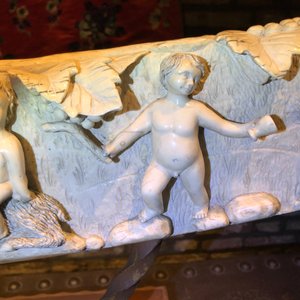An exceptionally large carved ivory 'Bacchants' tusk, France or Italy, 18th C. — photo 17