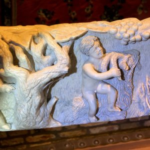 An exceptionally large carved ivory 'Bacchants' tusk, France or Italy, 18th C. — photo 19