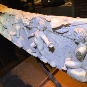 An exceptionally large carved ivory 'Bacchants' tusk, France or Italy, 18th C. — photo 27